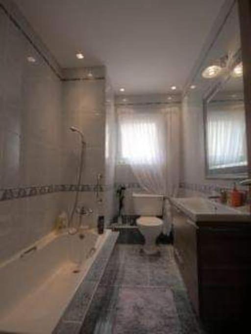 Private Room In A Modern Apartment With Pool And Sea View Σεντ Πόλς Μπέι Εξωτερικό φωτογραφία
